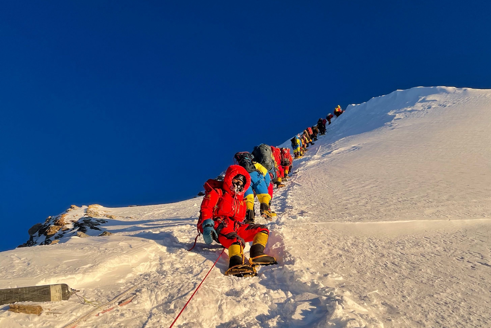 全国青少年登山比赛，攀登梦想之巅